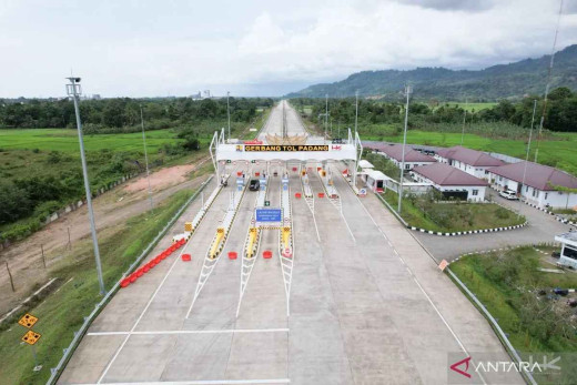 GoNews.co Tol Padang - Sicincin Beroperasi untuk Kelancaran Arus Mudik
