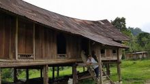 Wah... Rumah Lontiak di Kuok Kampar Dijual Murah ke Bukittinggi, Kini Jadi Pajangan di Ngarai Sianok
