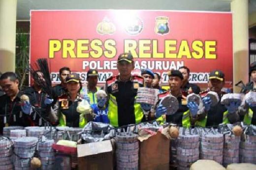 Akhir Tahun 2017, Polisi Gerebek Gudang Penuh Bahan Peledak di Pasuruan