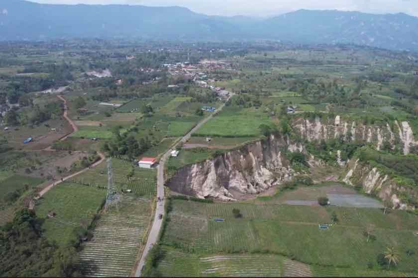 Jejak Purba Gunung Geureudong Picu Lubang Raksasa di Aceh Tengah, Mulai Incar Rumah Penduduk