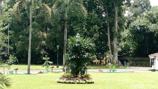 Kunjungan Raja Salman, Patung Telanjang di Istana Bogor Ditutup Pohon