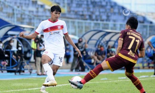 Mario Gomez Puji Kondisi Fisik Pemain Borneo FC