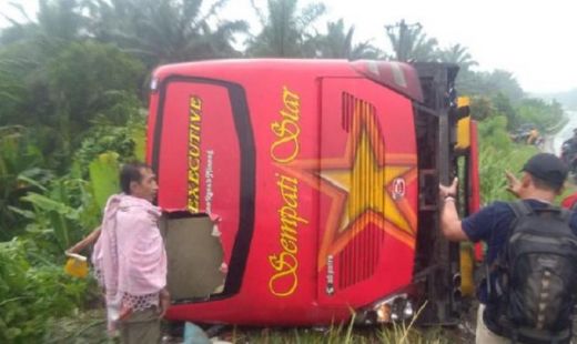 Bus Angkut Pemudik dari Pekanbaru Kecelakaan di Labuhanbatu, Tiga Orang Meninggal