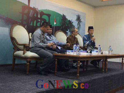 Indonesia Political Review: Jika Tak Hati-hati dan Melanggar UU soal Dana Haji, Pemerintah Bisa Jatuh