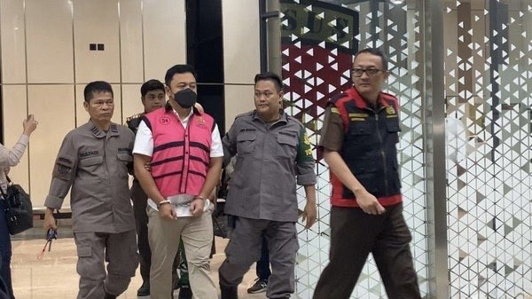 Langgar Regulasi Tambang, Eks Pejabat ESDM Diseret ke Meja Hijau