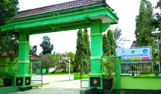 Maling Gondol 149 Tablet di SMPN 1 Semanding Tuban