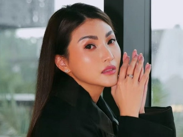 Sarwendah Tetap Santai Meski Cara Makannya Pasca Operasi Wajah Jadi Sorotan