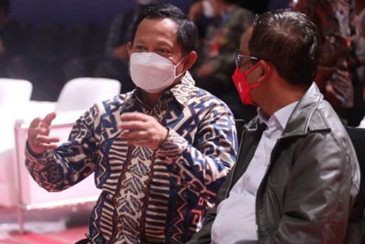 Mendagri Dampingi Menko Polhukam Tinjau Persiapan Pembukaan PON XX