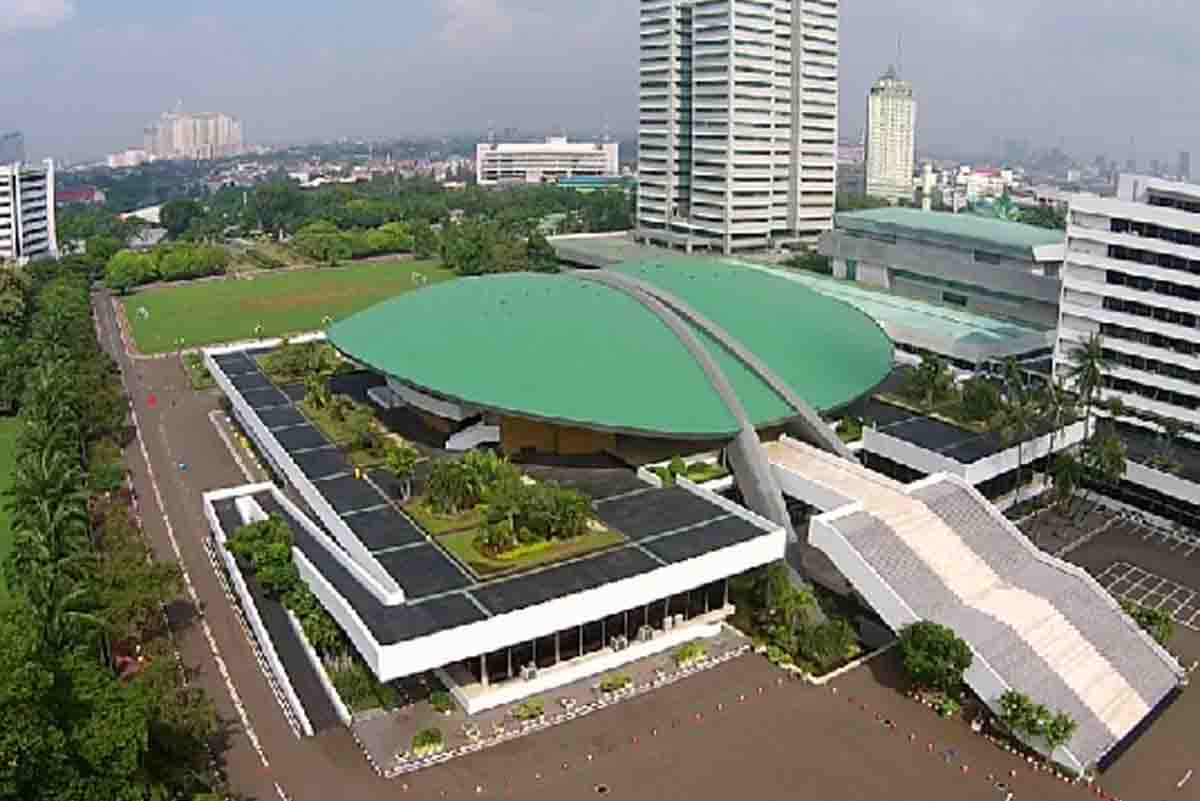 Ini Anggota DPR, DPD, MPR Termuda dan Tertua Periode 2024-2029