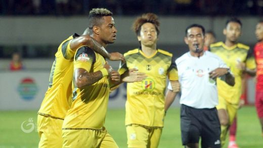 Rekor Menterang Borneo FC Patah di Demang Lehman