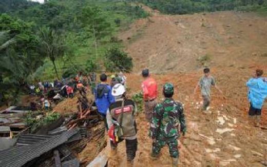 Update Terkini Longsor Sukabumi, 13 Meninggal dan 20 Jiwa Belum Ditemukan