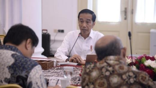 Kasus Pertama di Indonesia, Jokowi Nyatakan 2 Orang Positif Corona