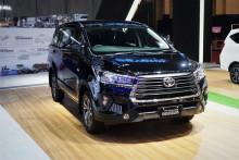 Toyota Pamer Kijang Innova Listrik, Versi Hybrid Jadi Diproduksi?