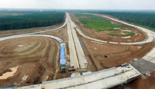 Lalui Jalan Tol Trans Sumatera? Pemudik Harus Ekstra Waspada, Ruas Jalan Belum Sempurna