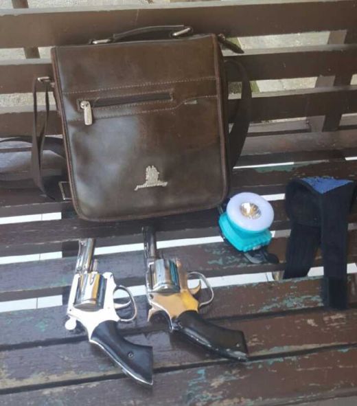 Terduga Perampok Ditembak Polisi dalam Penyergapan di Inhu, 2 Pucuk Senjata Api Diamankan
