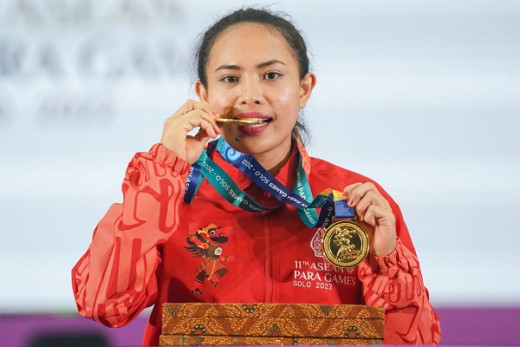 Tampil di Bukan Kelas Spesialisnya, Widiasih Rebut Emas dan Pertajam Rekor
