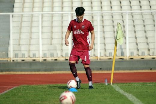 Hadapi PS Tira, RD Belum Pastikan Kim Jin Sung Turun