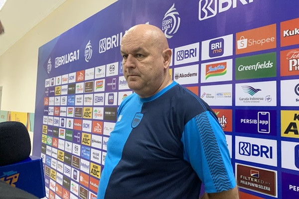 Bojan Hodak Persiapkan Gim Internal Jelang Lawan PSM Makassar