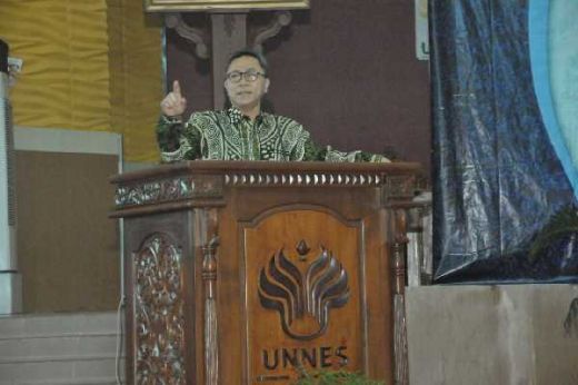Sosialisasi 4 Pilar di Semarang, Zulkifli Hasan: Saya Pakai Batik yang Paling Bagus, Nelson Mandela Aja Pakai Batik