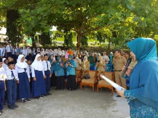 Usai 200 SD se-Kota Parepare, Kini Erna Taufan Kukuhkan Majelis Anak Saleh Tingkat SMP