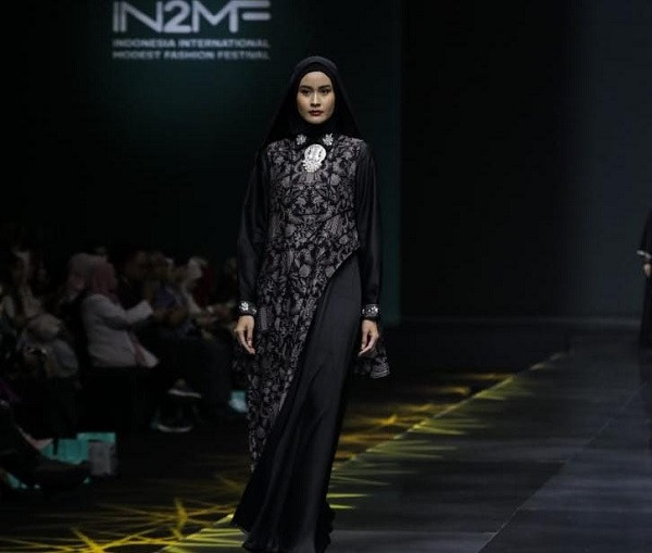 Sustainable Modest Fashion Indonesia melalui Wastra Aceh Hadir di IN2MF 2024