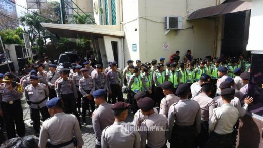 Amankan Sidang Ahok, 2.500 Personel Kepolisian Dikerahkan Lindungi Gedung Kementerian Pertanian