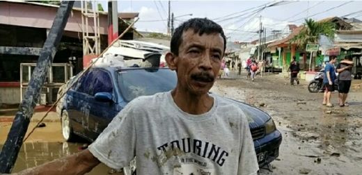 Ridwan Kamil hanya Pantau Lewat Udara, Korban Banjir Setinggi 8 Meter Kecewa