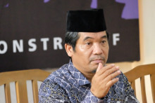Jokowi Terbitkan Perppu Ciptaker, Ray Rangkuti: Wibawa MK Makin Tergerus