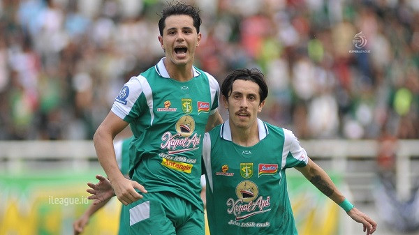Uston Nawawi Pastikan Persebaya Tetap Fight Lawan Persebaya