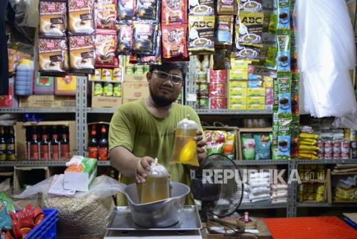 Pedagang Pasar Mulai Blend Minyak Mahal-Minyak Murah