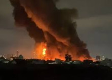Breaking News: Depo Pertamina Plumpung Terbakar, Kobaran Api Membumbung ke Udara