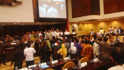 Sidang Paripurna Kembali Rusuh, Anggota DPD Saling Dorong saat Bahas Masa Jabatan Ketua
