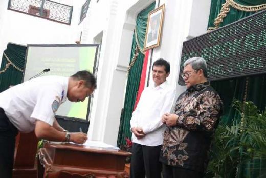 Menteri Asman Dorong Jabar Bangun Mal Pelayanan Publik