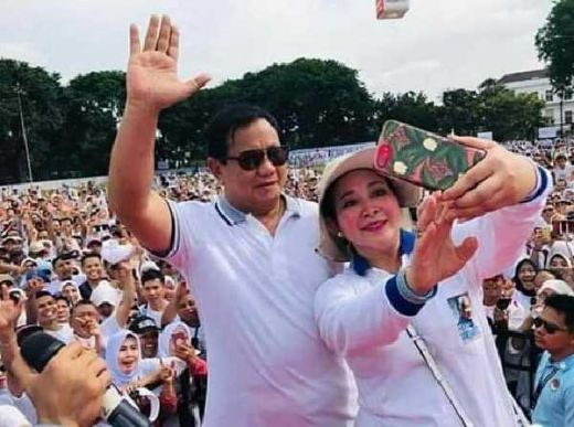 Mayoritas Emak-emak Ingin Prabowo-Titiek Soeharto Rujuk dan Jadi Ibu Negara