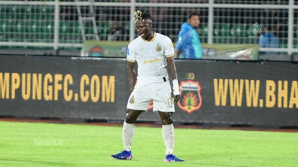 Moussa Sidibe Siap Amankan Poin Penuh di Hadapan Pendukung