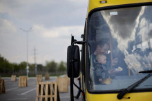 Ribuan Orang Termasuk Anak-Anak Diangkut dari Ukraina ke Rusia