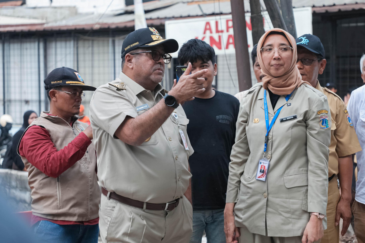 Wagub Rano Pastikan Jalan Lenteng Agung Kembali Normal, Saluran Air Diperkuat Beton K-400