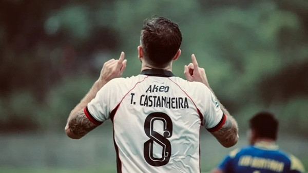 Telmo Susul Leo Ucapkan Perpisahan dengan Persik