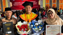 Pencapaian Istimewa Fajar Fathurrahman di Luar Lapangan Hijau