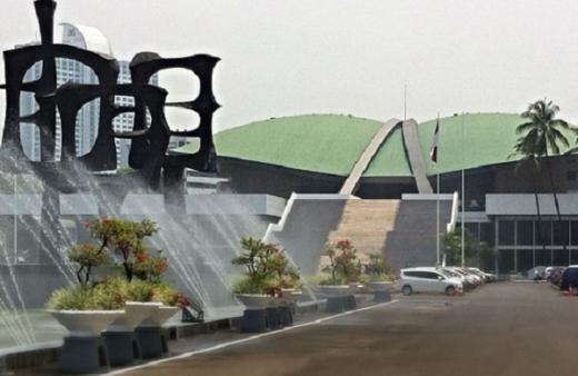 PPHN Cukup di TAP MPR, Tak Perlu Amandemen UUD 1945