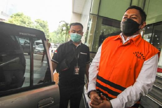 Eks Penyidik KPK Diduga Terima Suap Rp 11 M: Dari Bupati, Wali Kota, hingga DPR