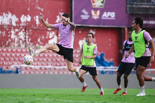 Target Hasil Maksimal, Persik Kediri Tanpa Ousmane Fane Hadapi PSM Makassar