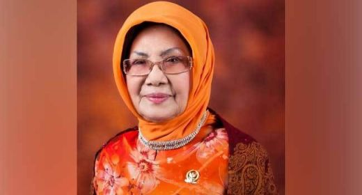 Mengenang Maimanah Umar, Inisiator Otonomi Khusus dan Pimpinan Sidang MPR Perempuan Pertama dari Riau