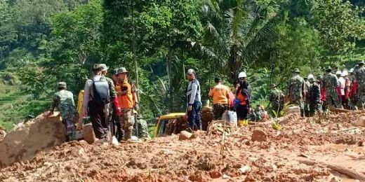 Tim SAR Gabungan Kembali Evakuasi Korban Longsor Sukabumi, 18 Tewas, dan 15 Orang Hilang