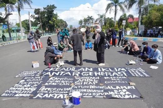 Massa Demo Tolak Tambang, Gubernur Bengkulu: Kirim Datanya