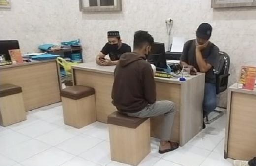 Keterlaluan, Karyawan Diam-diam Rekam Pengunjung Wanita di Toilet Restoran