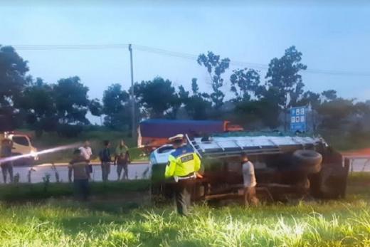 1 Orang Tewas dalam Tragedi Kecelakaan Beruntun yang Libatkan 3 Truk dan 1 Bus di Tol Cipali