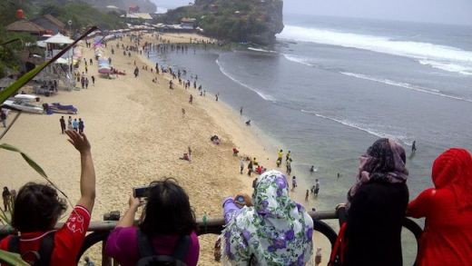 Pariwisata Indonesia Kembali Tercoreng, Turis Belanda Terseret Ombak di Pantai Indrayanti Gunungkidul