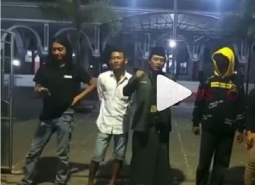Masjid Ditutup Imbas PPKM Darurat, Pemuda di Situbondo Nyatakan Perang