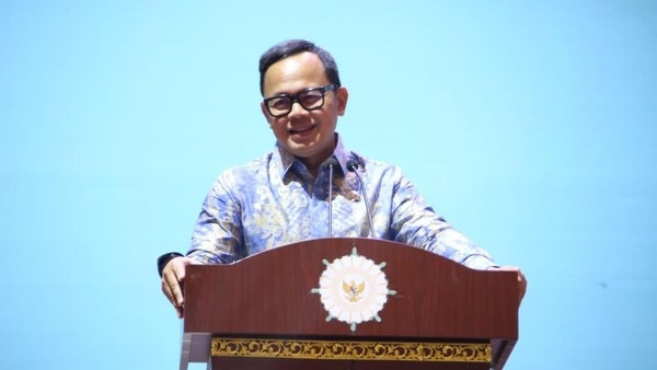 Tepis Gaji Jadi Pemicu Korupsi, Wamendagri Soroti Penangkapan Bupati Langkat dan Kuantan Singingi